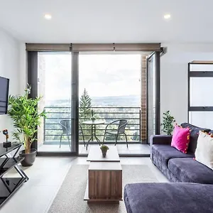 Mi-806, Spacious Two-bedroom Guatemala