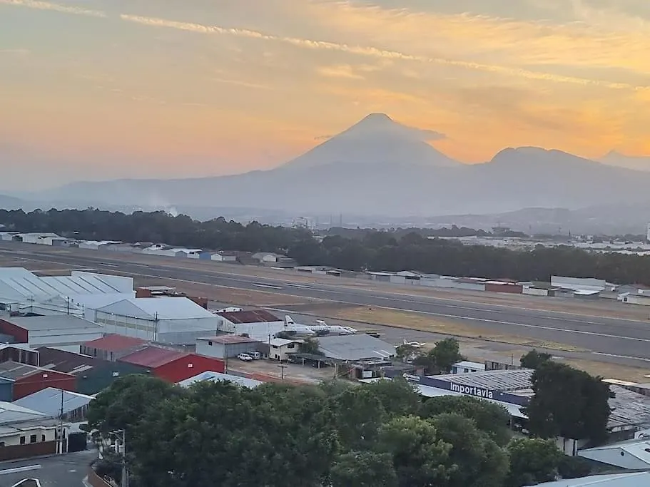 Apartamento Amazing Volcano Views In Front Of Airport Guatemala Guatemala